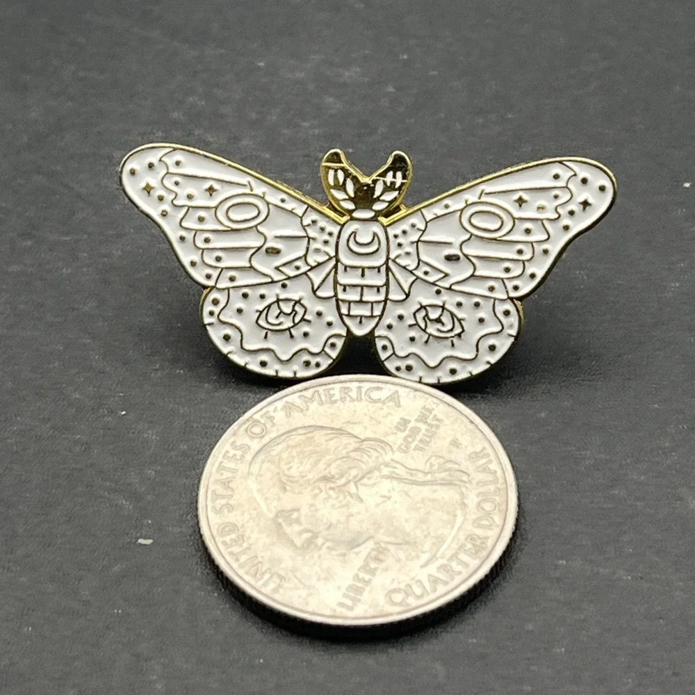 Witchy White Butterfly Lapel Hat Pin‎